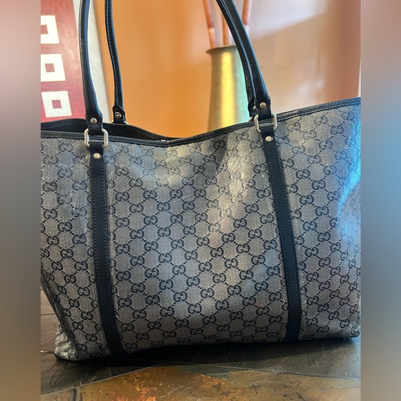 Gucci Grey/Black GG Crystal Canvas and Leather Joy Tote - Picture 2 of 15